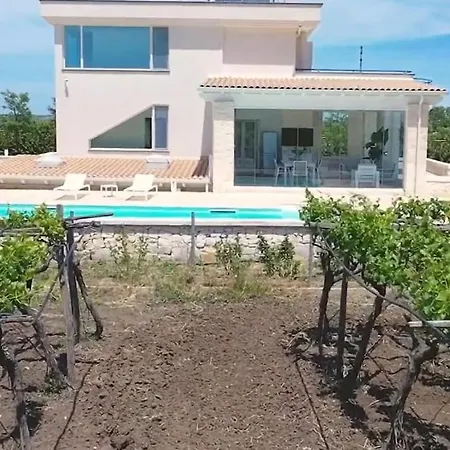 Villa Tra I Due Mari Con Spa Francavilla Fontana Exterior photo